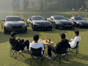 How These Young People Are Actually Making Money Online