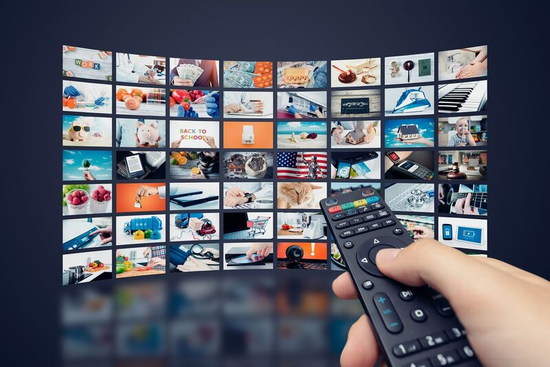 The Best Apps to Watch Movies on Your Phone in 2026 (Complete Guide)